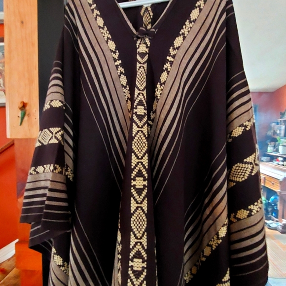 Boho cape - Picture 1 of 2
